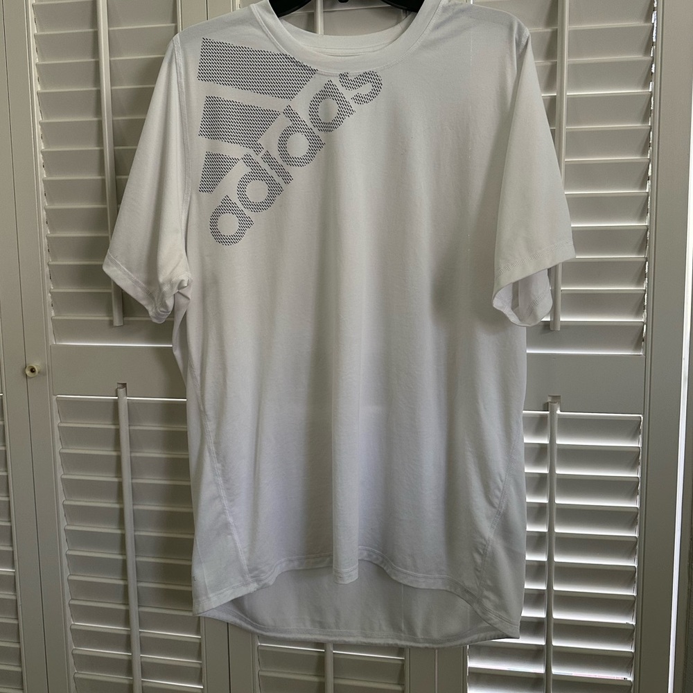Men’s Adidas Freelift shirt xl